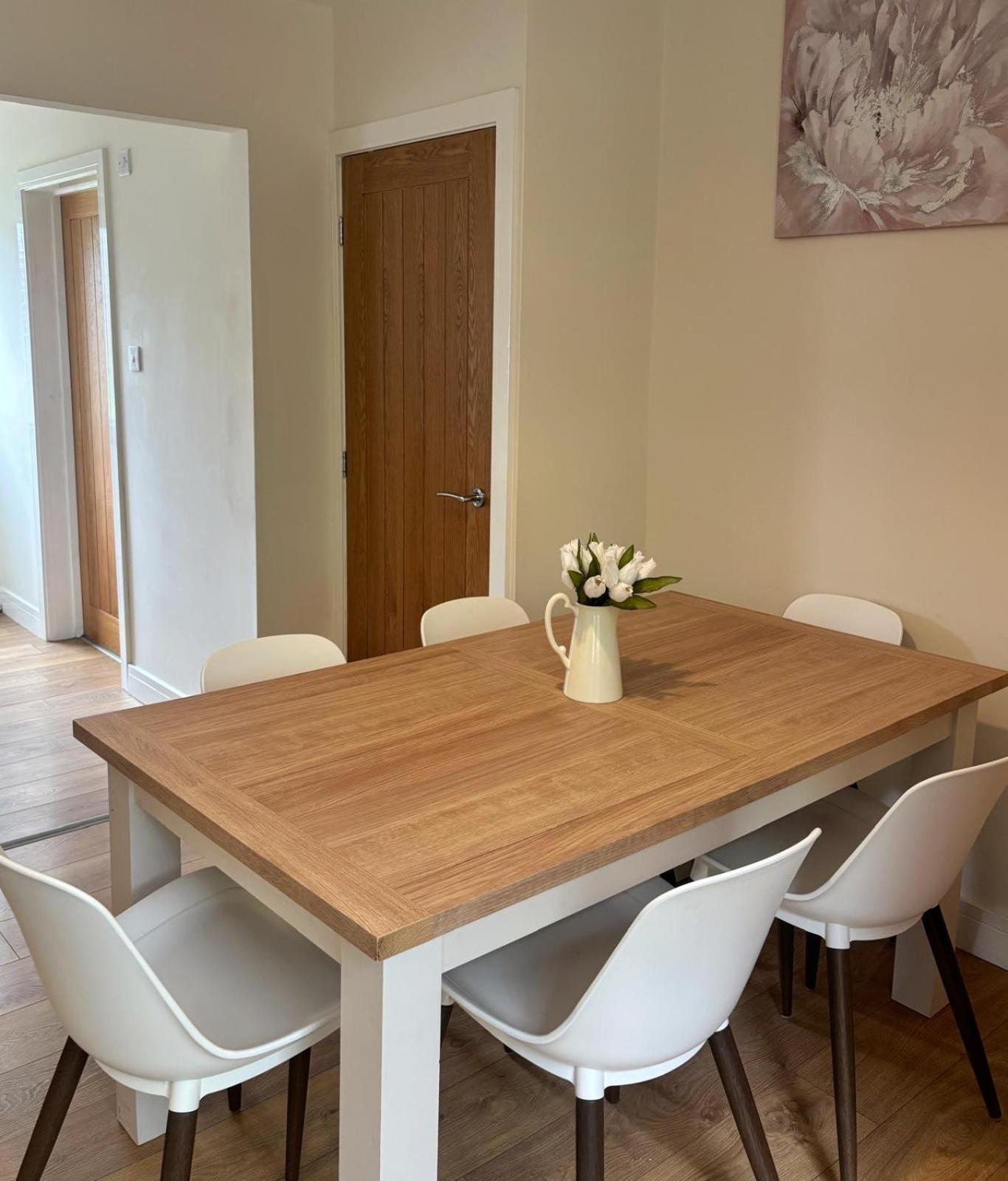 Holiday home Flaxman Avenue - Lovely 4 Bed Home, 5 Mins Drive To Centre, Free Superfast Wi-fi, Free On-street Parking York